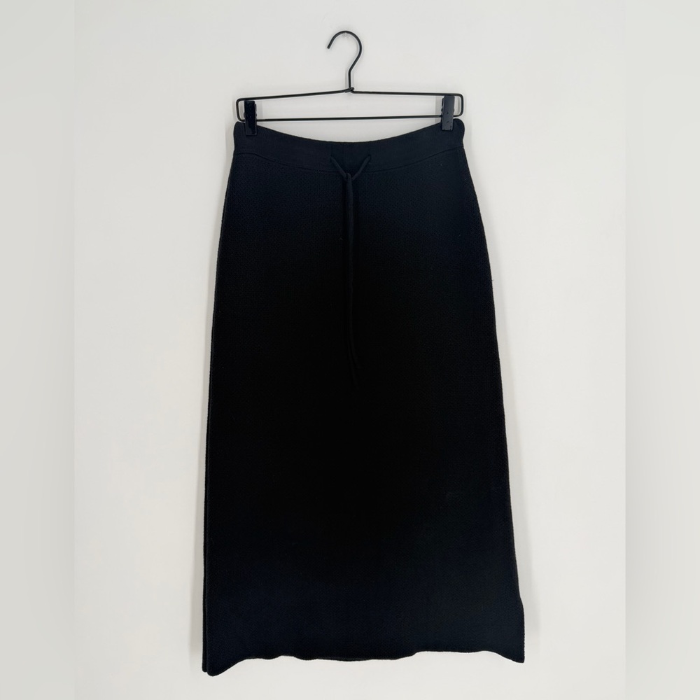 James Street Co. Mari Long Knitted Drawstring Black Midi Skirt - Picture 2 of 6